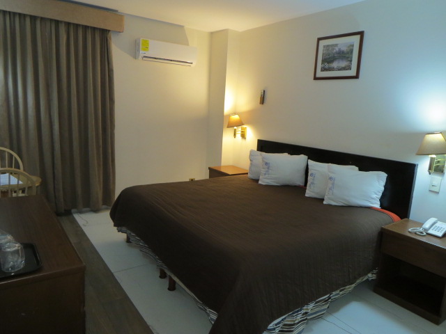 Habitación king size recién remodelada